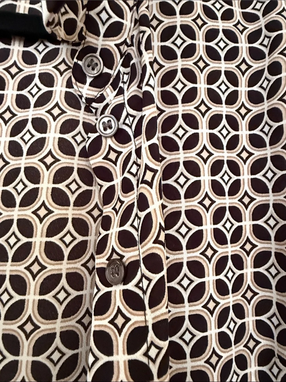 Vince Camuto Black and White Geometric